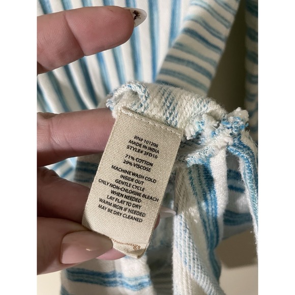 Soft Surroundings Blue Striped Briza Top Tunic XS Pockets Pullover 3D Knit Beach - Picture 4 of 7